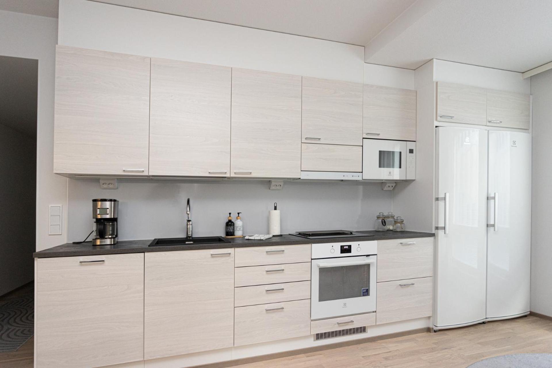 Ydinkeskustan Uusi Kahden Makuuhuoneen Huoneisto, Sauna Ja 2 Wc Appartement *